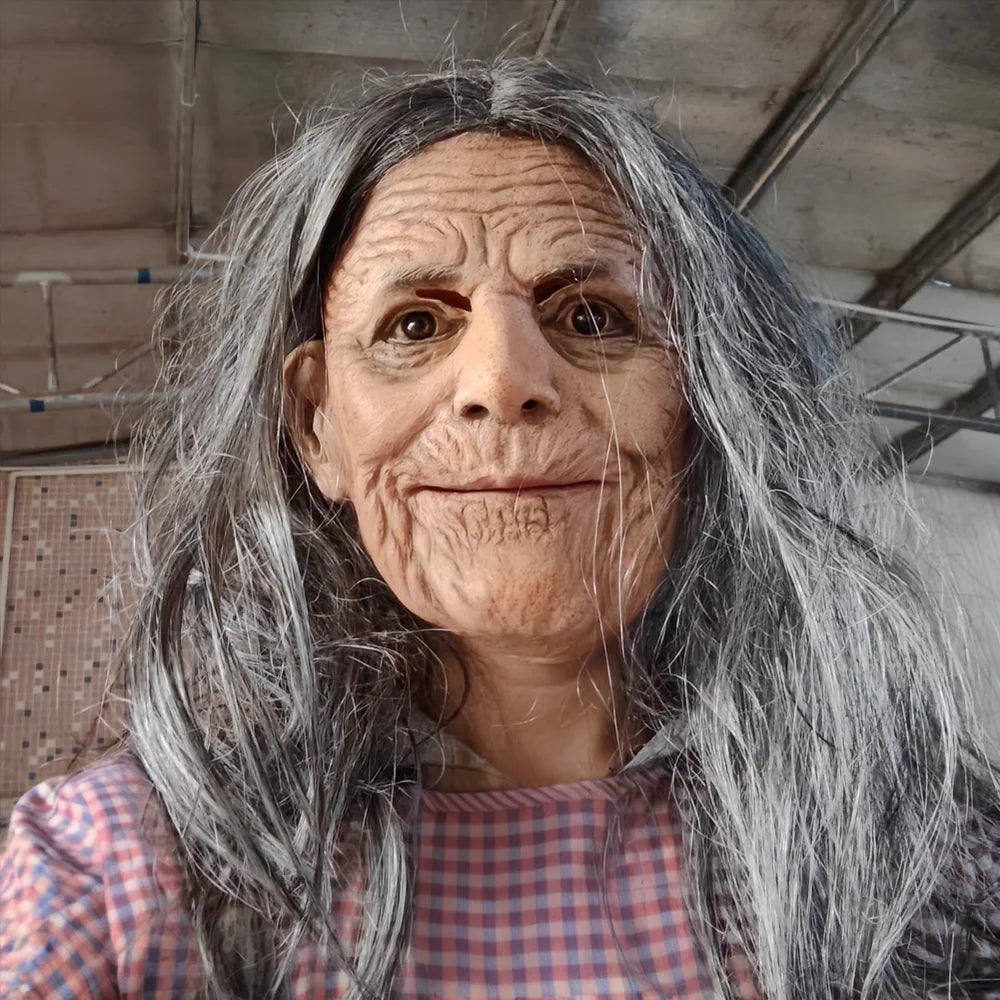 Realistisk Bestemor Lateksmaske med Bevegelig Munn og Grått Hår