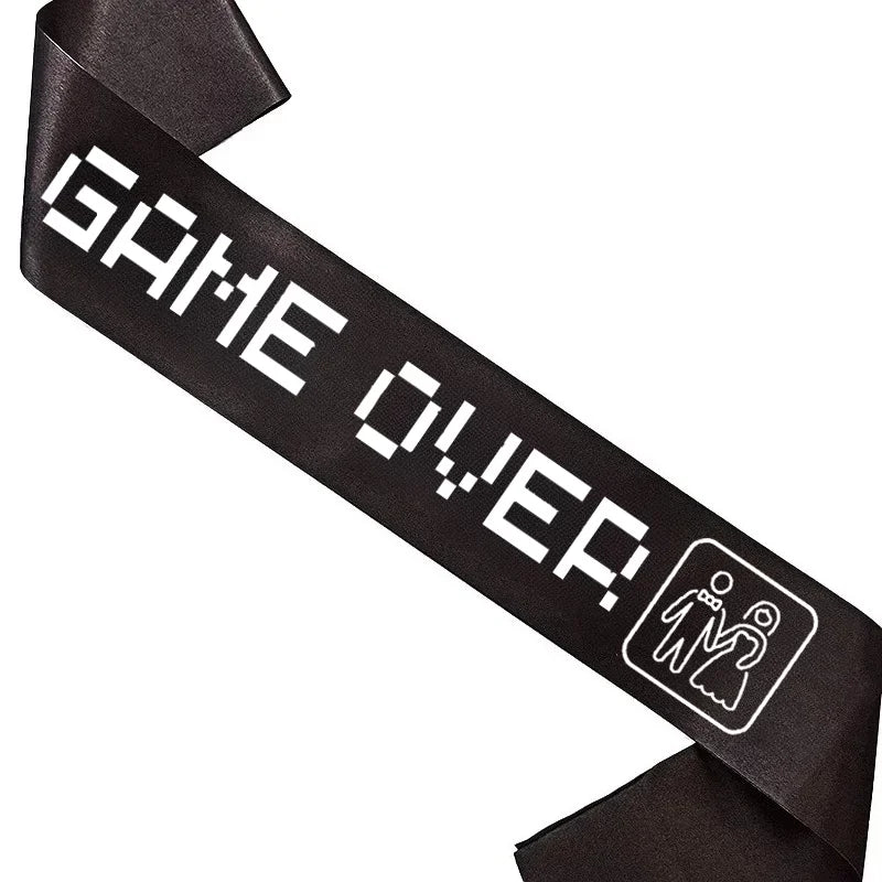 Groom To Be & 'Game Over' Caps og Satengbånd