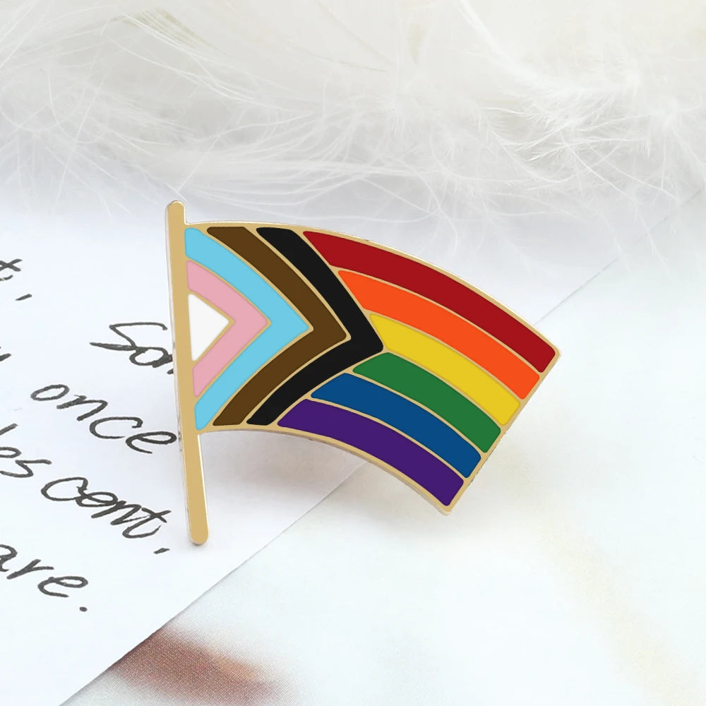 Inkluderende Pride Emaljepin (Progress, Trans, Bi, Asexuell)